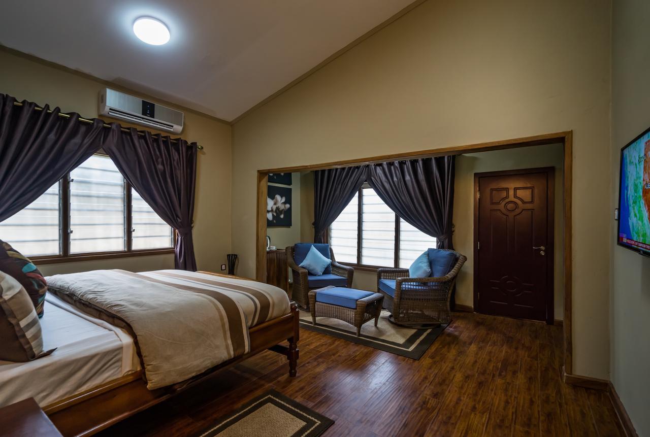 Maaha Beach Resort Anochi Bagian luar foto