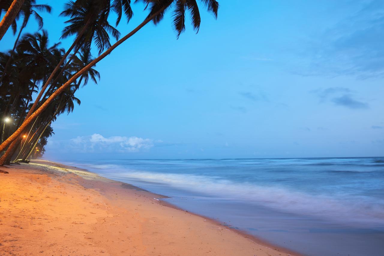 Maaha Beach Resort Anochi Bagian luar foto