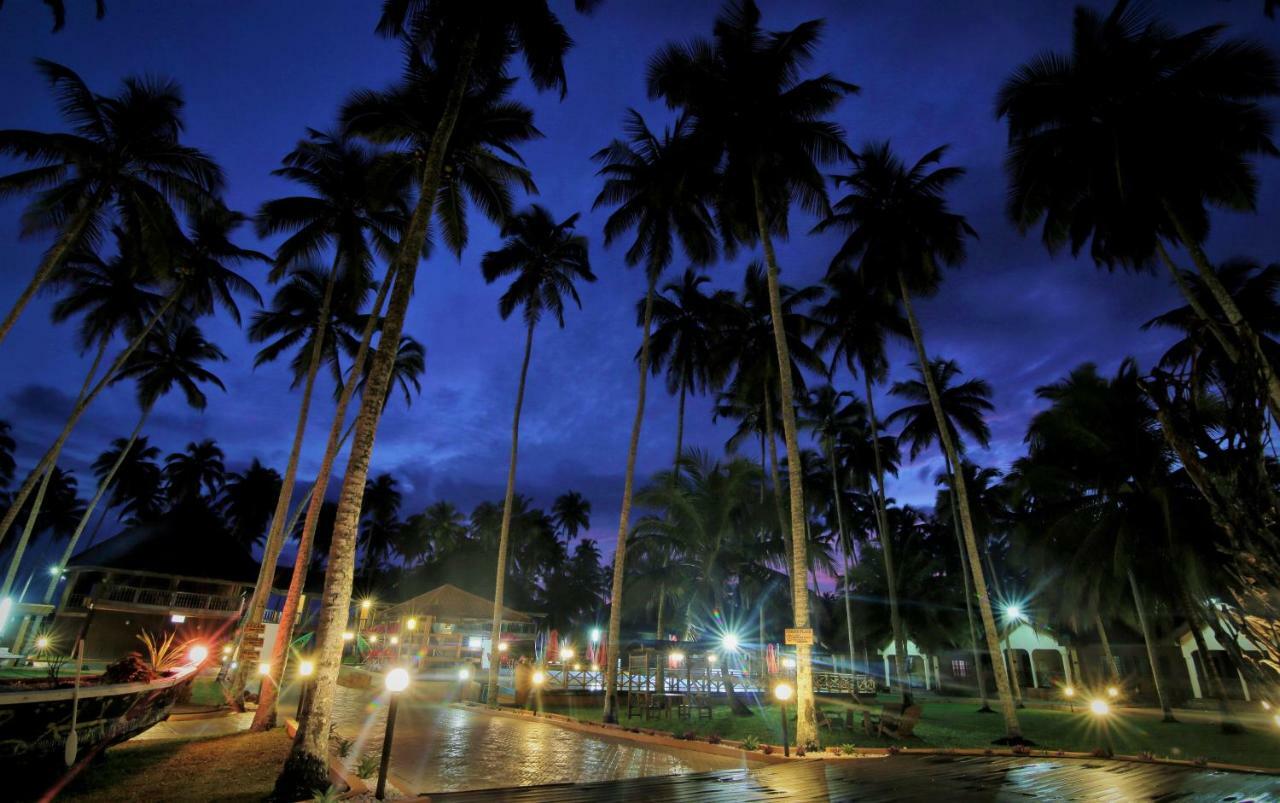 Maaha Beach Resort Anochi Bagian luar foto