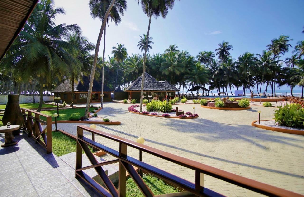 Maaha Beach Resort Anochi Bagian luar foto
